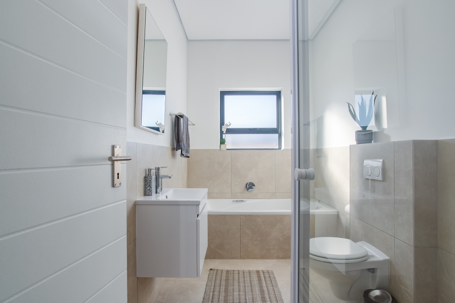 3 Bedroom Property for Sale in Honeydew Country Estate Western Cape